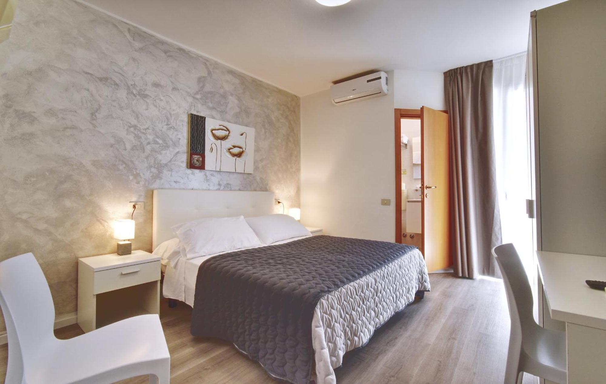 Hotel Augusta 2*